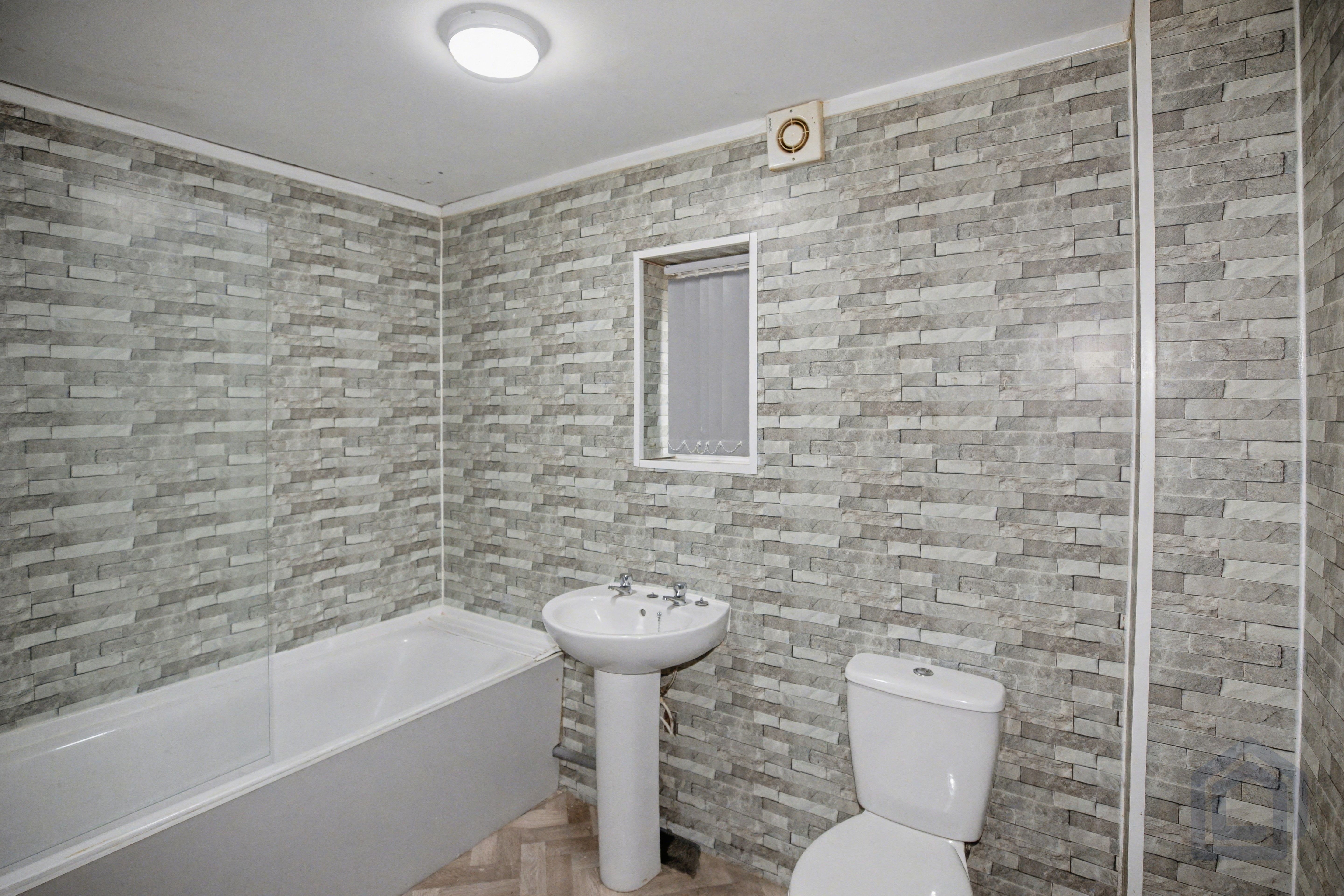 203 Weelsby Street, Grimsby, DN32 7PF