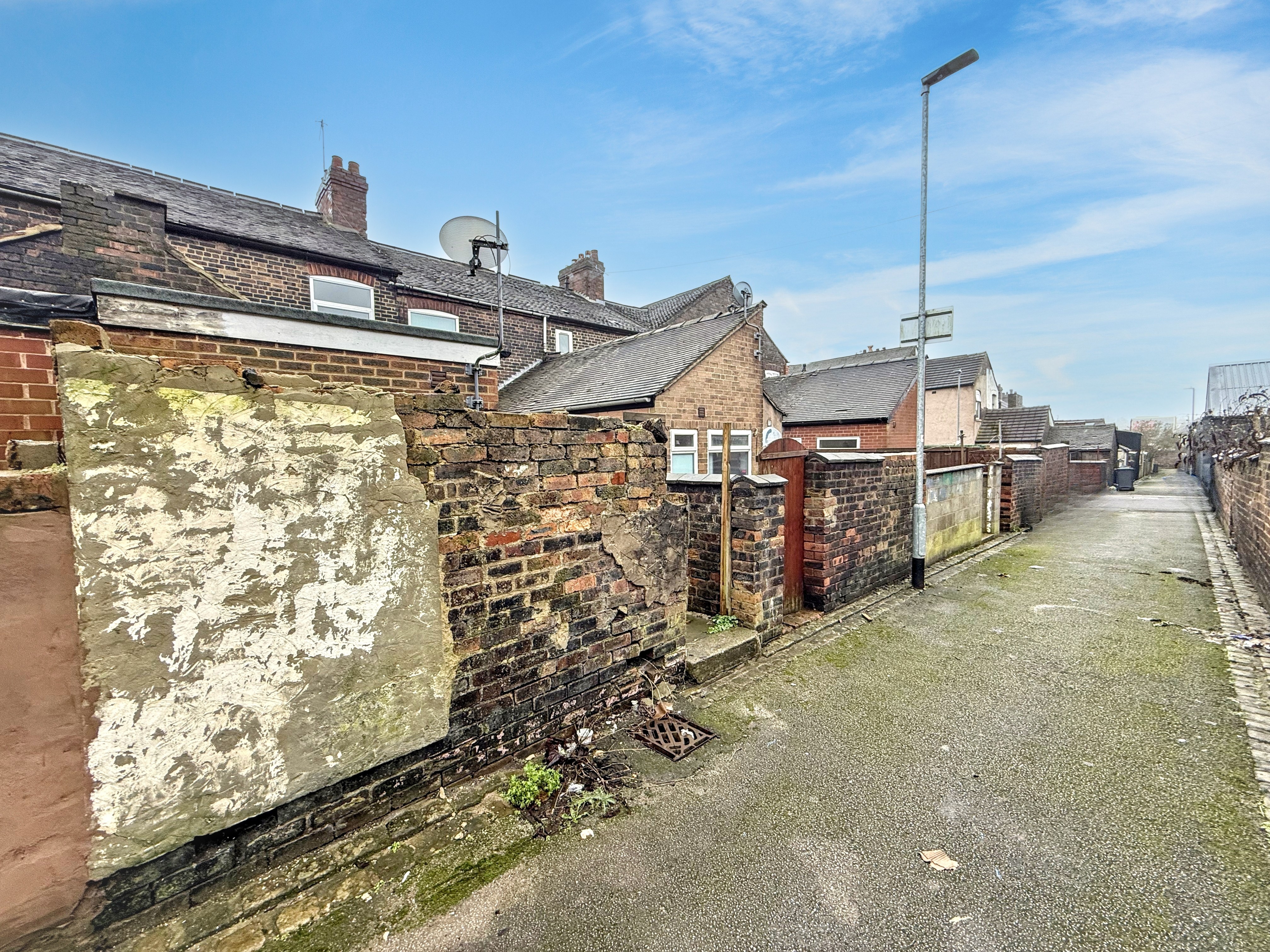 187, Leek New Road,, Stoke-on-Trent,, ST6 2LG