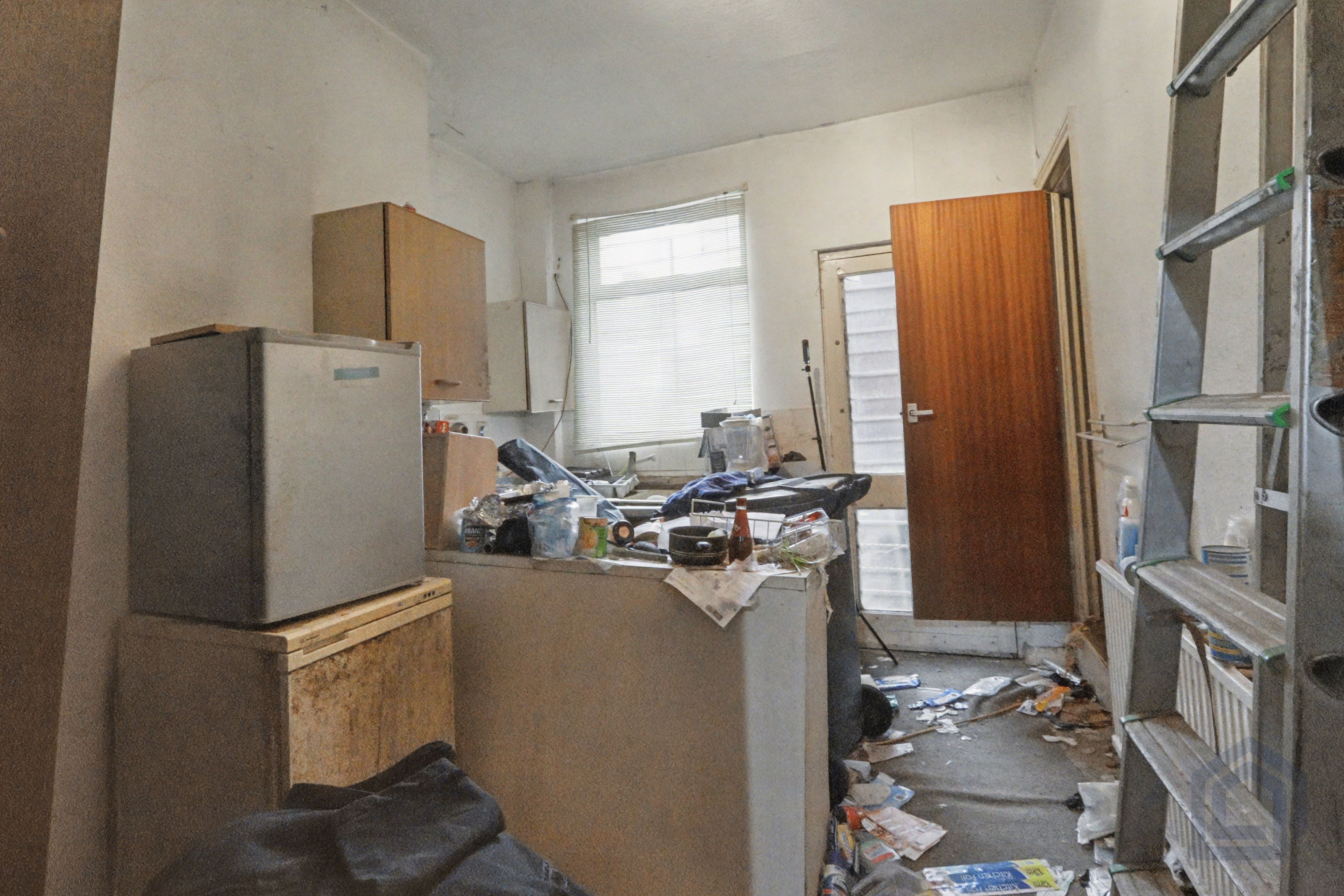 99 Netherfield Lane
Parkgate, Rotherham, S62 6AX