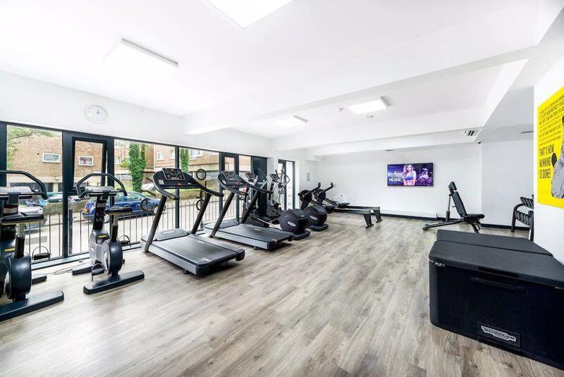 Flat 304 Block A, Spring Place, 4 Dumfries Street, Luton, LU1 5FT