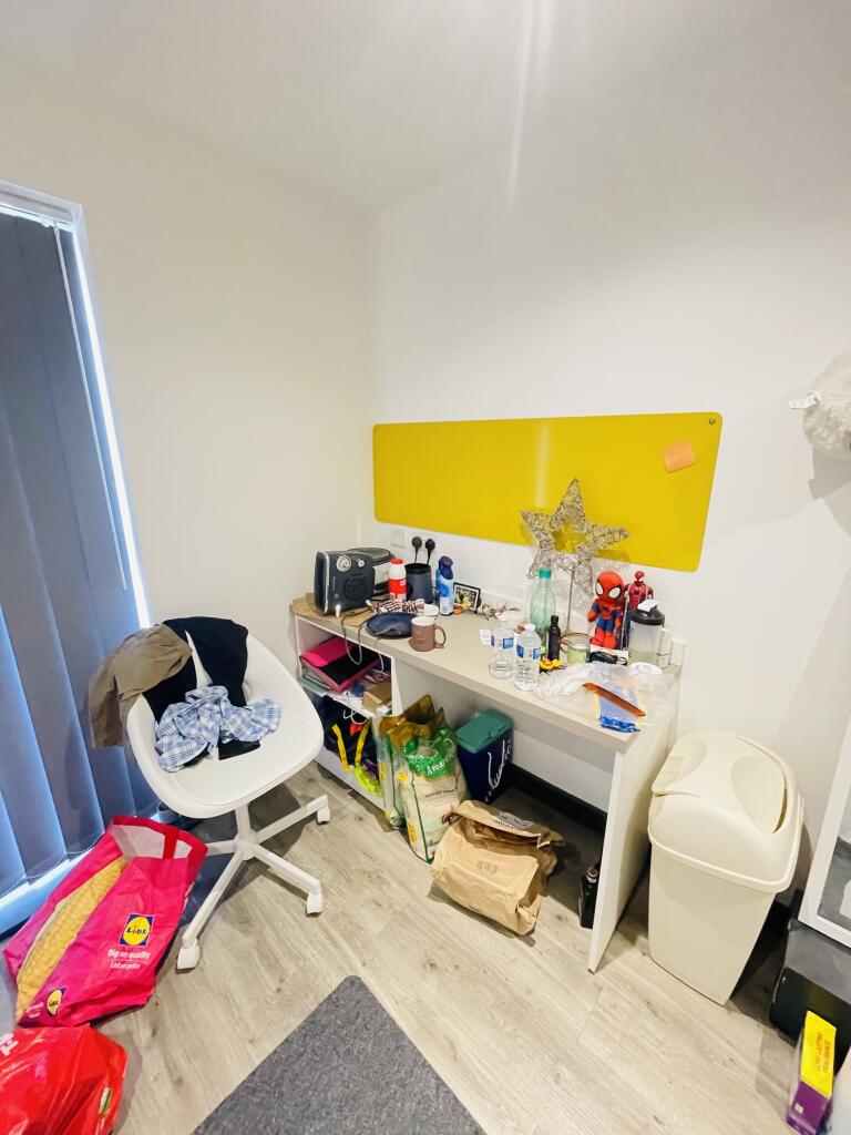 Flat 304 Block A, Spring Place, 4 Dumfries Street, Luton, LU1 5FT