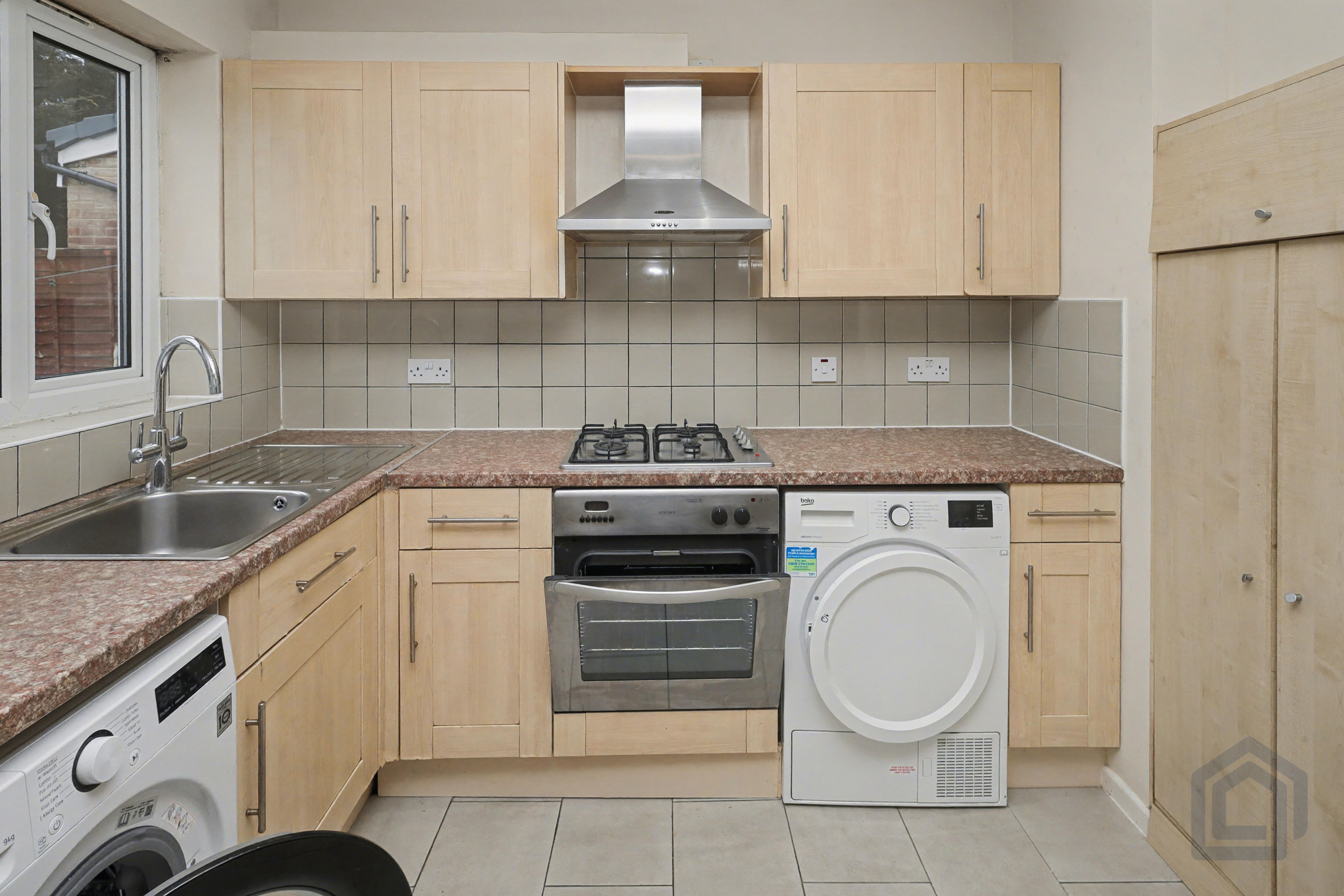 114a Weald Lane, Harrow, HA3 5EZ