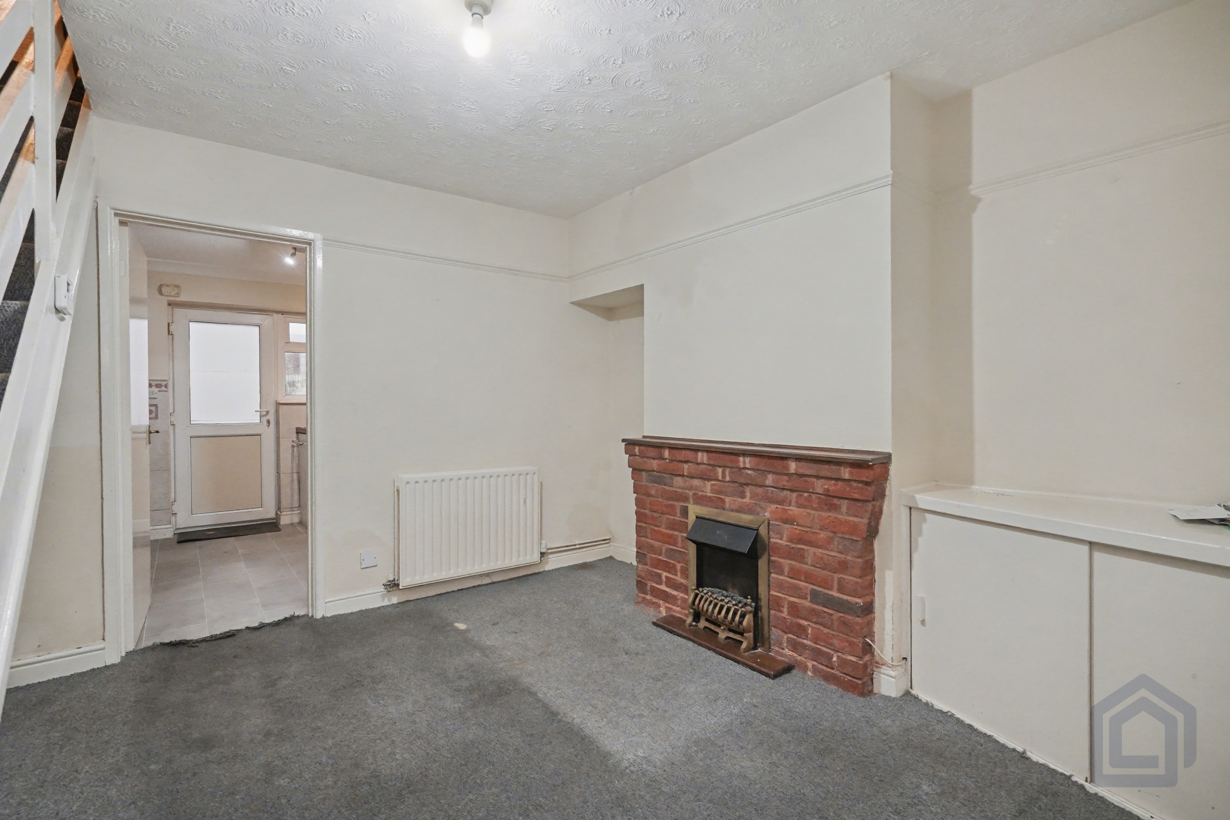 97 Horninglow Road
Burton upon Trent, Burton-on-Trent, DE14 2PT