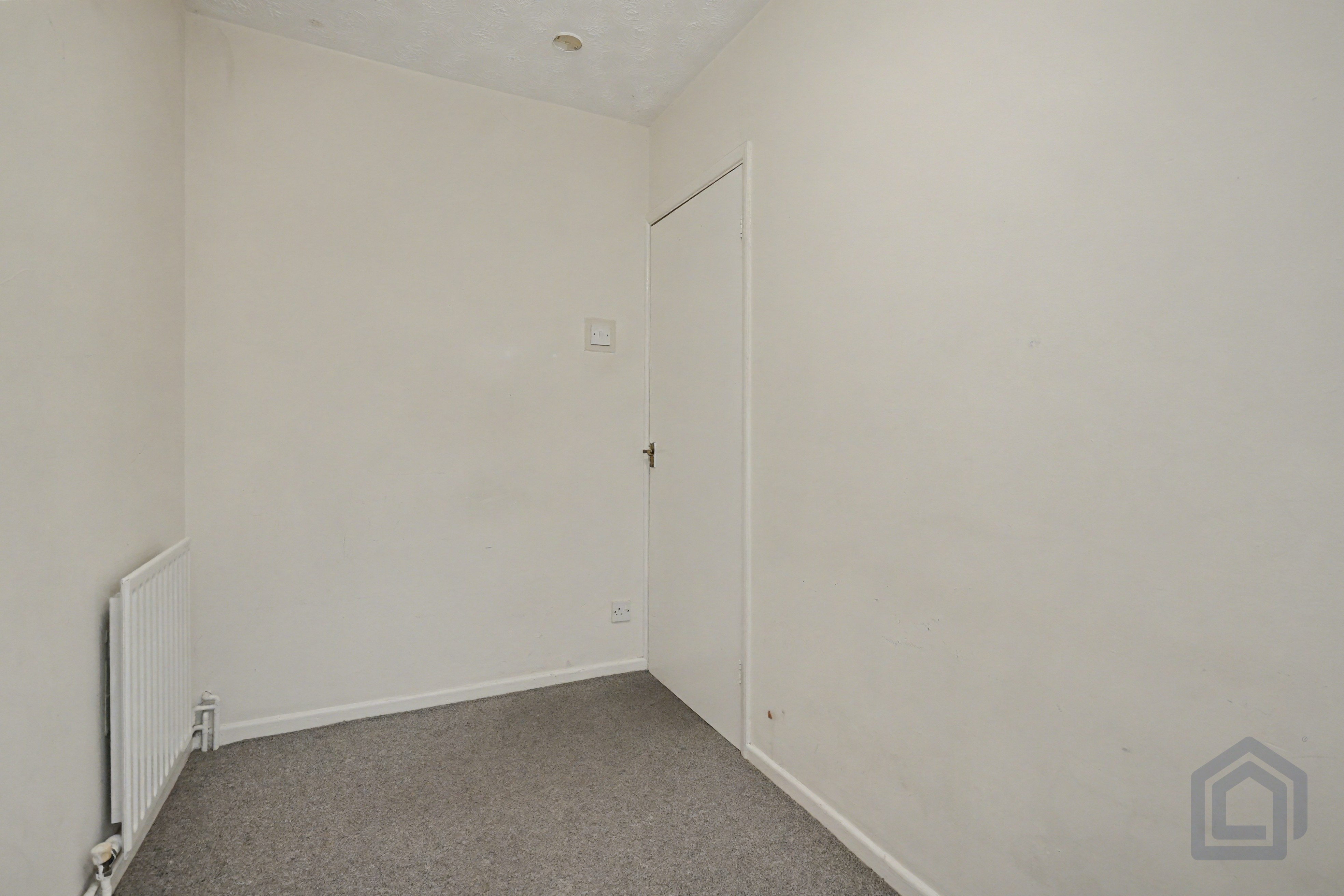 97 Horninglow Road
Burton upon Trent, Burton-on-Trent, DE14 2PT