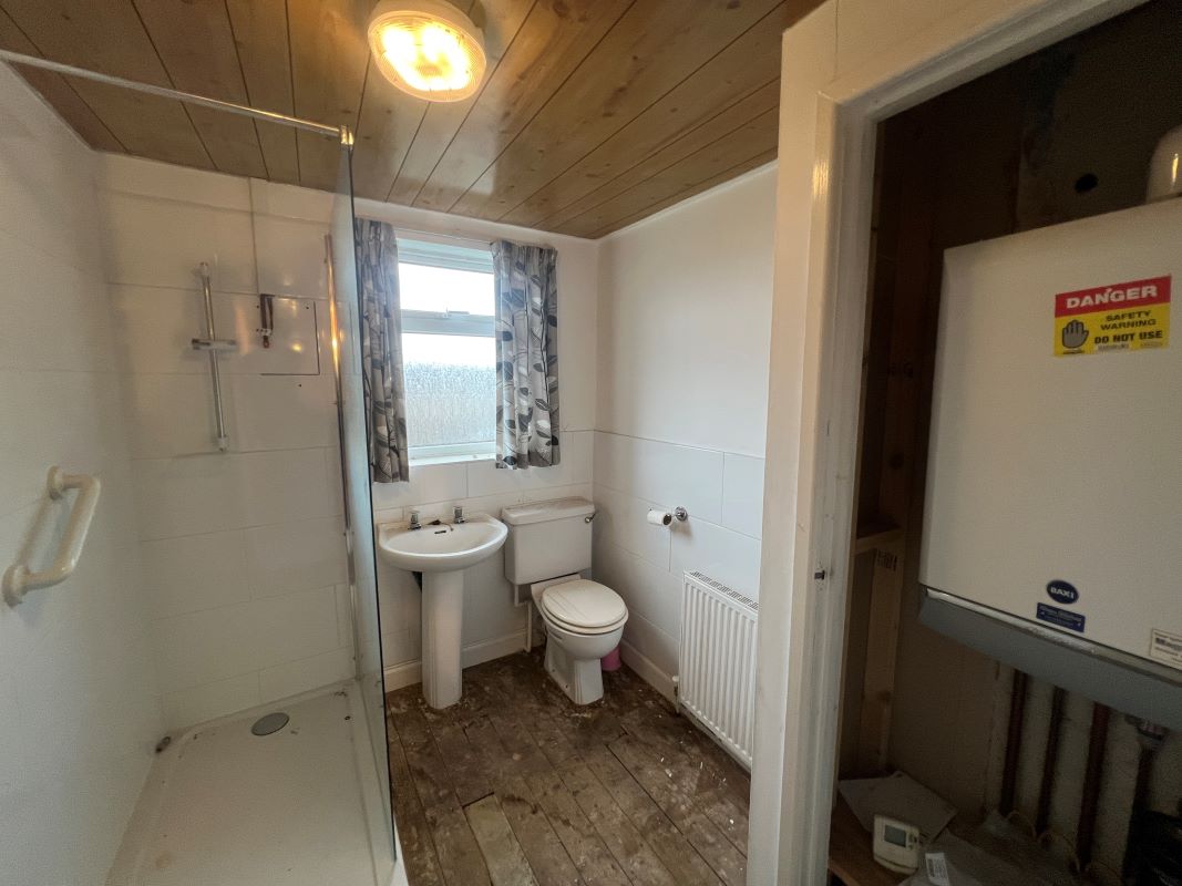 1 Chapman Lane
Grassmoor, Chesterfield, S42 5EN