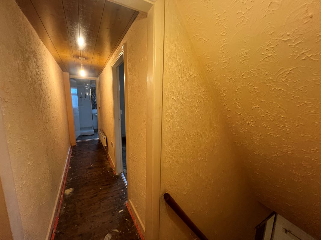 1 Chapman Lane
Grassmoor, Chesterfield, S42 5EN