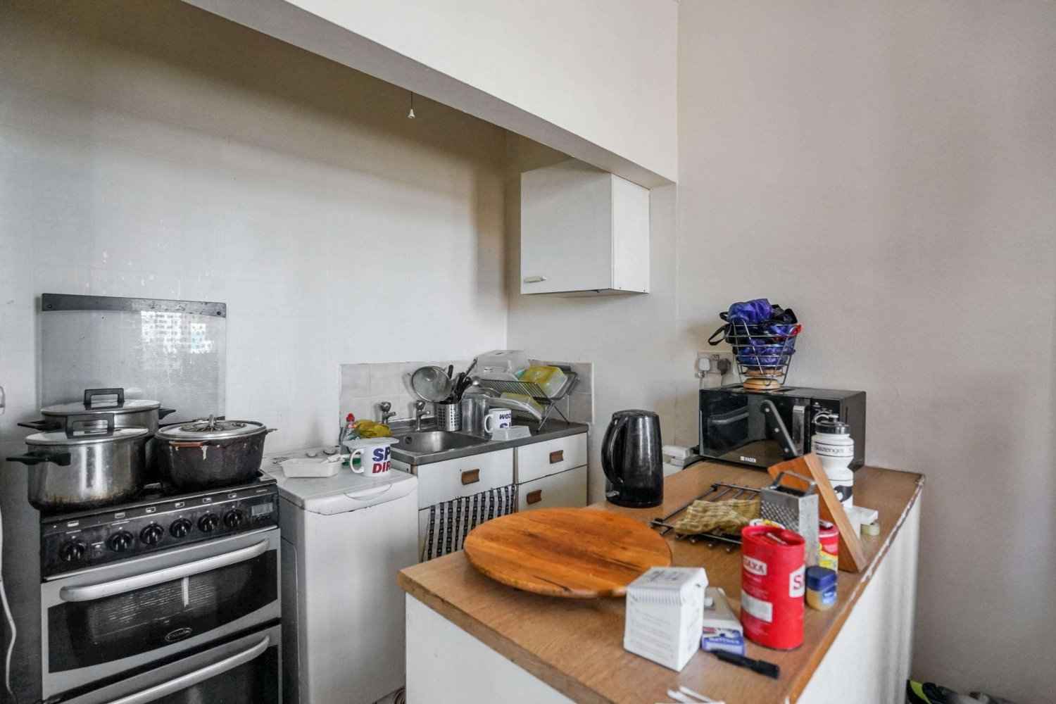 Flat 1,
110 Portland Road, London, SE25 4PJ