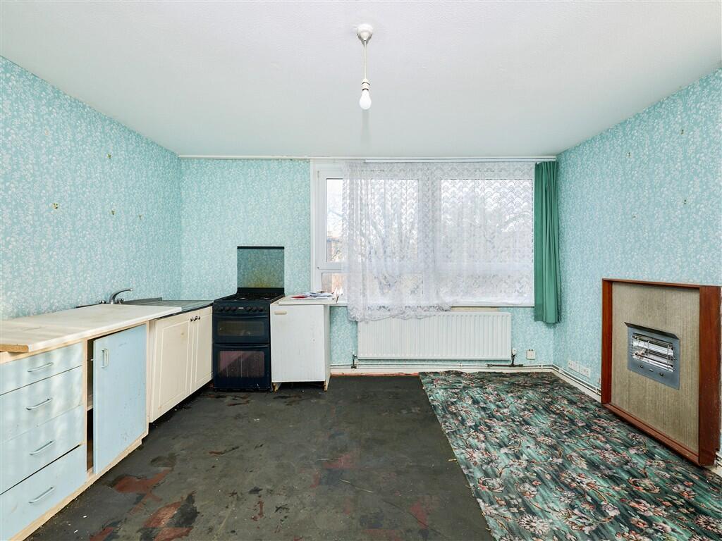 5 The Oaks, London, SE18 7JR