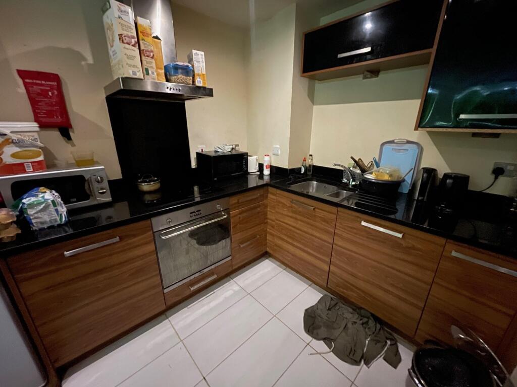 101 The Gatehaus
Leeds Road, Bradford, BD1 5BQ