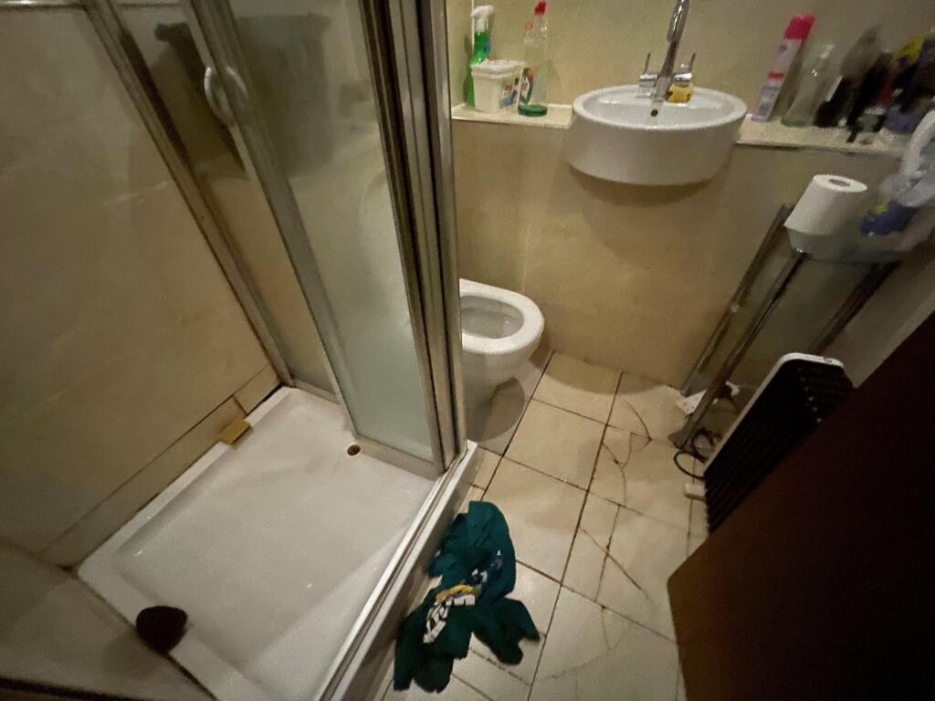 101 The Gatehaus
Leeds Road, Bradford, BD1 5BQ