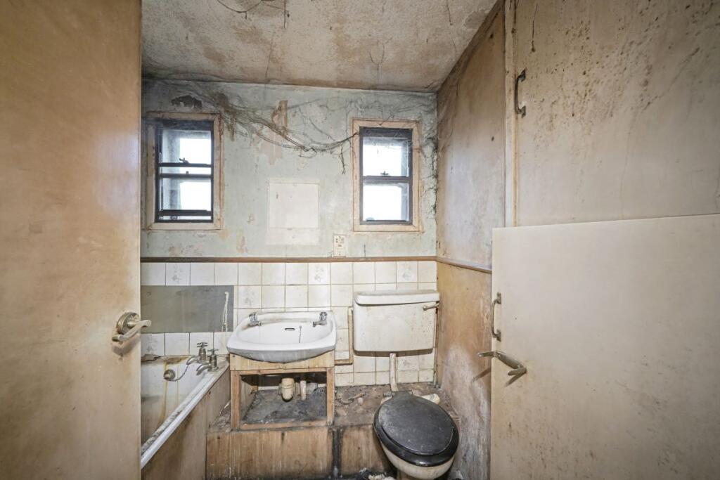 7 Lupin Close, West Drayton, UB7 7UY