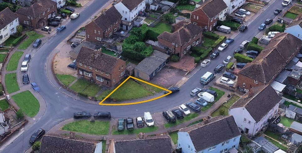 Land Adjacent to
34 Queen's Road, Ware, SG12 7DN