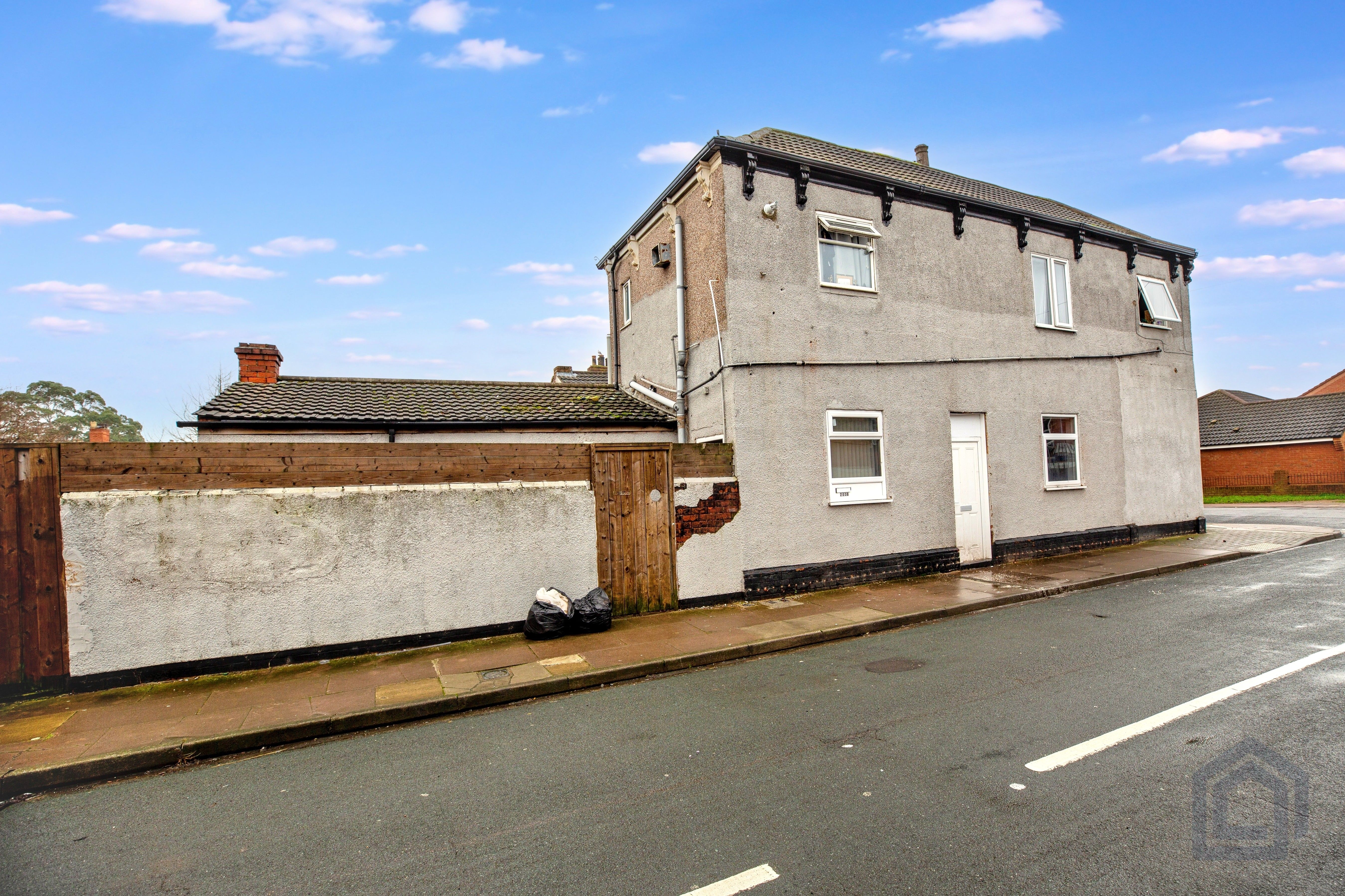 203 Weelsby Street, Grimsby, DN32 7PF