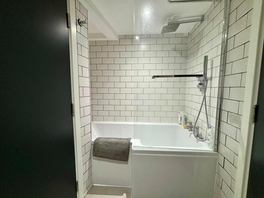 Apartment 9, New Hampton Lofts, 91 Branston Street, B18 6BF, Birmingham, B18 6BF