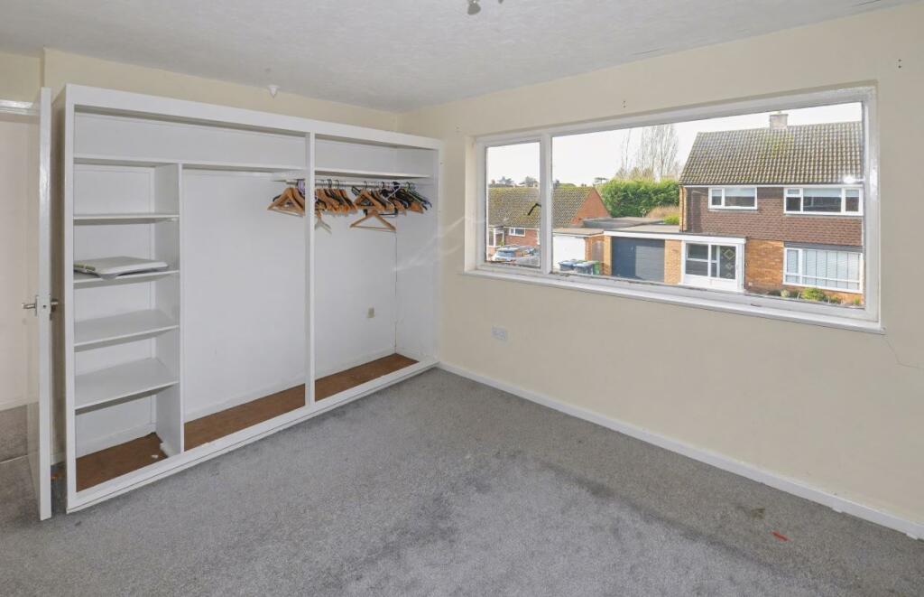 27 Cherry Orchard, Stratford-upon-Avon, CV37 9AP