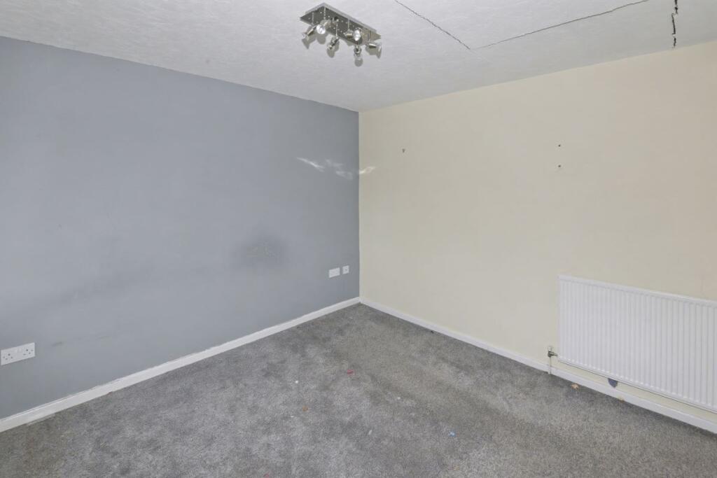 27 Cherry Orchard, Stratford-upon-Avon, CV37 9AP