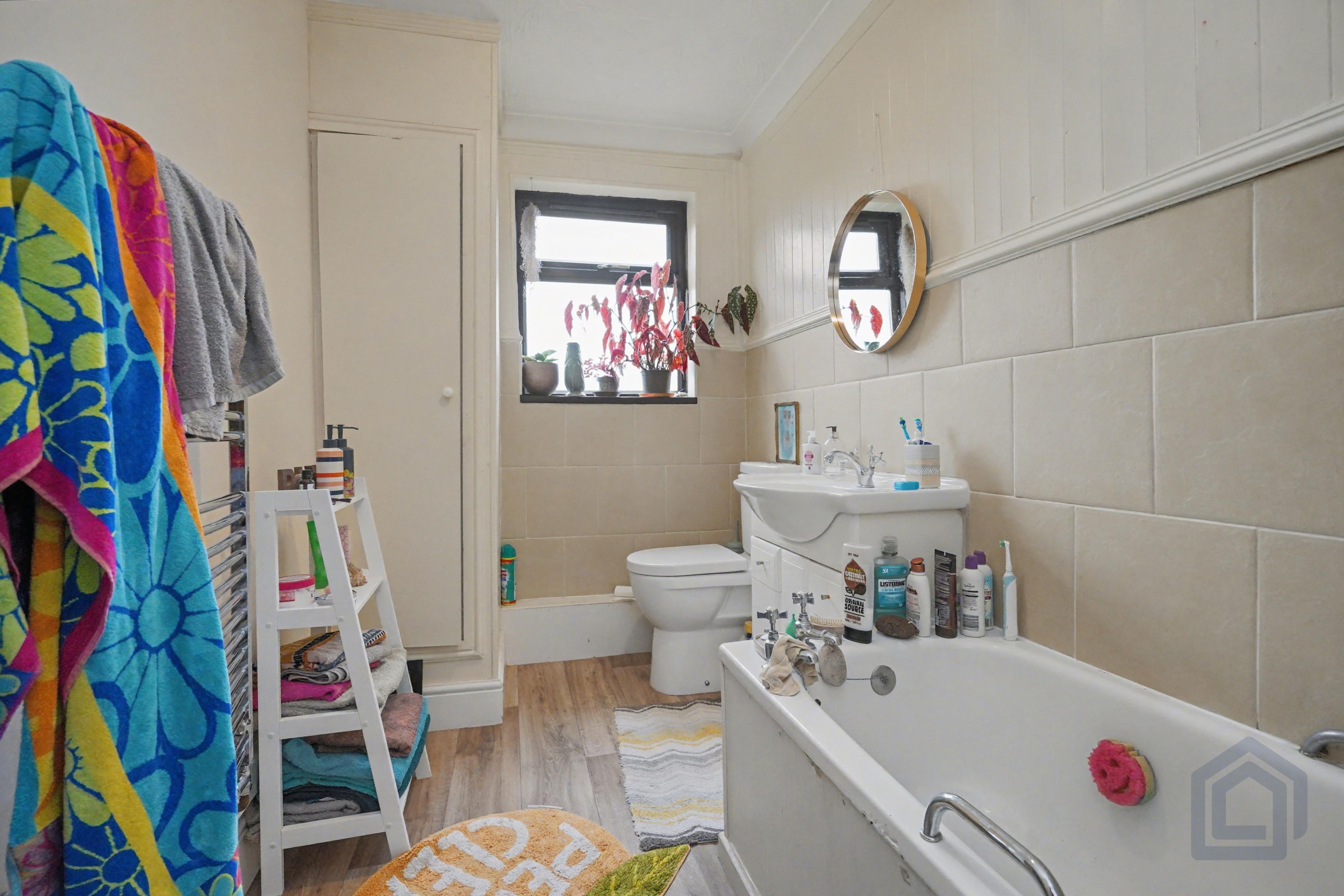 56 Main Street
Swadlincote, Swadlincote, DE11 0TW