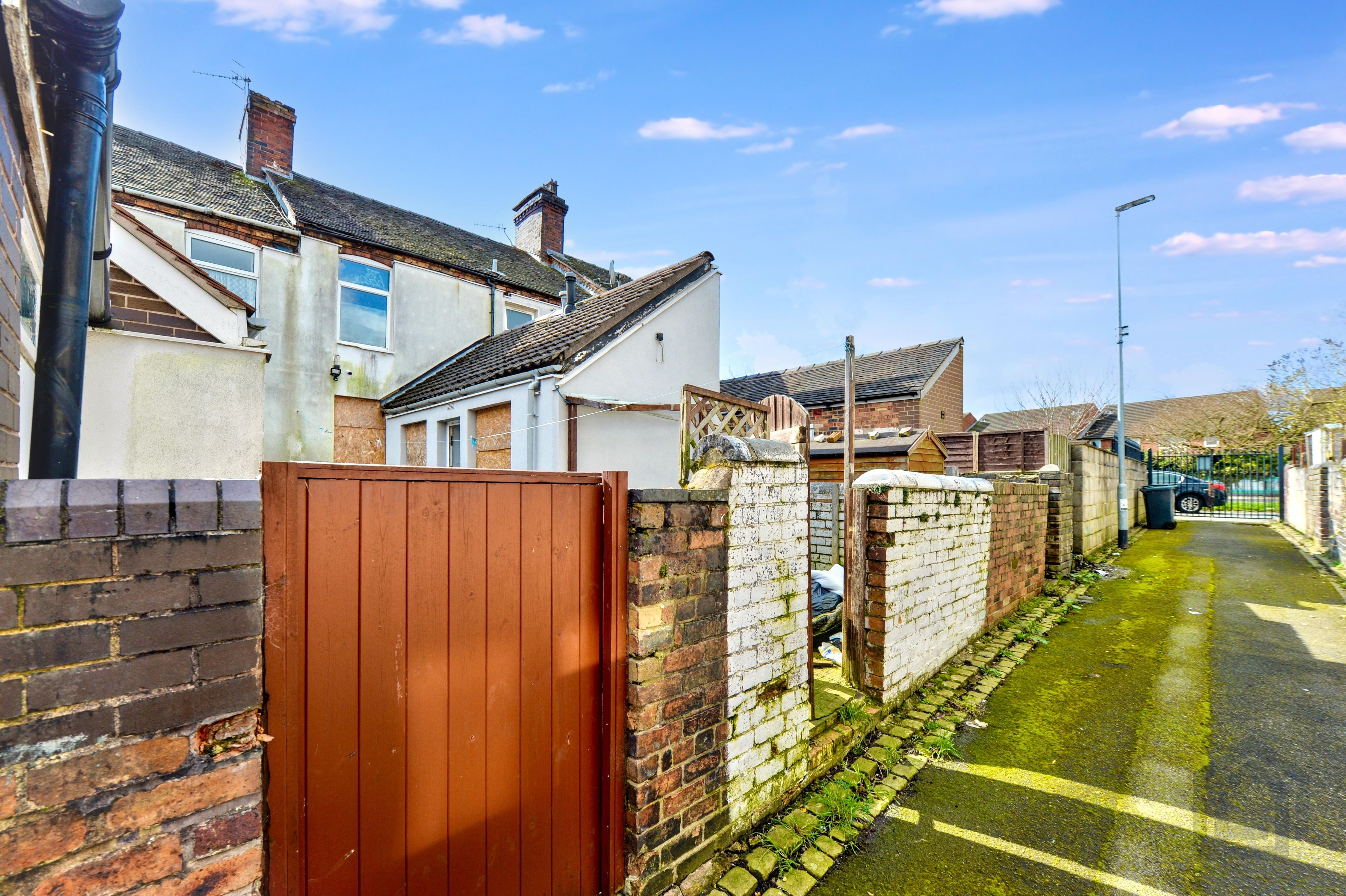 84 Lowther Street, Stoke-on-Trent, ST1 5JF