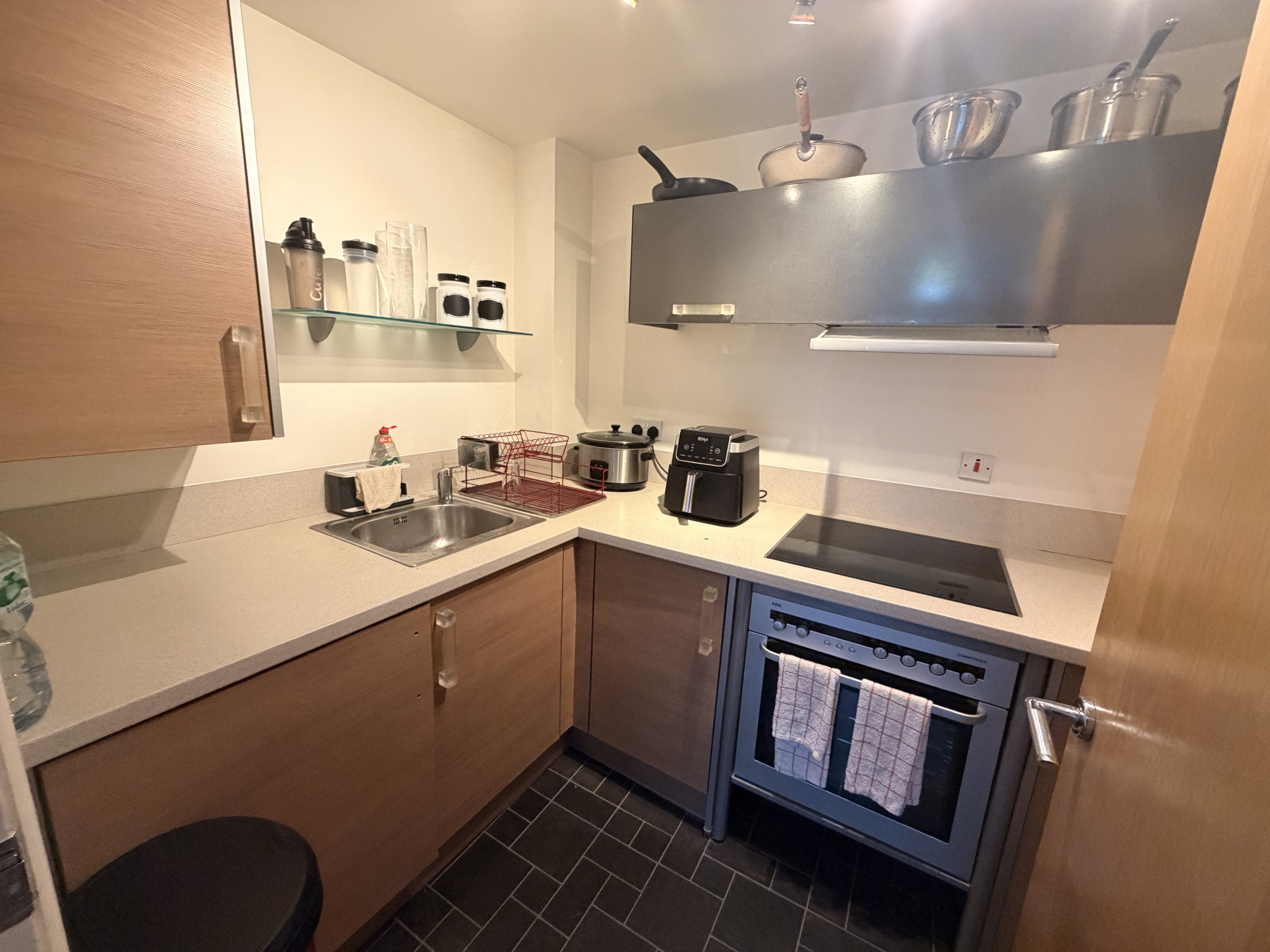 99, The Red Apartments, Broadway Plaza,18 Francis Road, Birmingham, B16 8SU