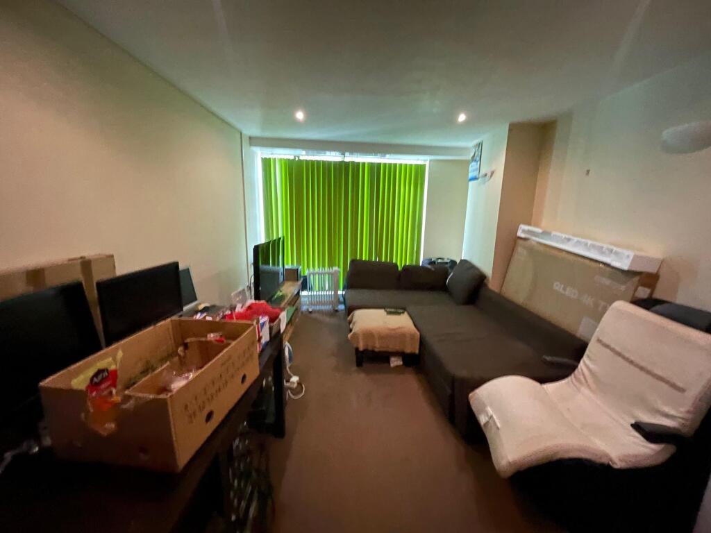 101 The Gatehaus
Leeds Road, Bradford, BD1 5BQ