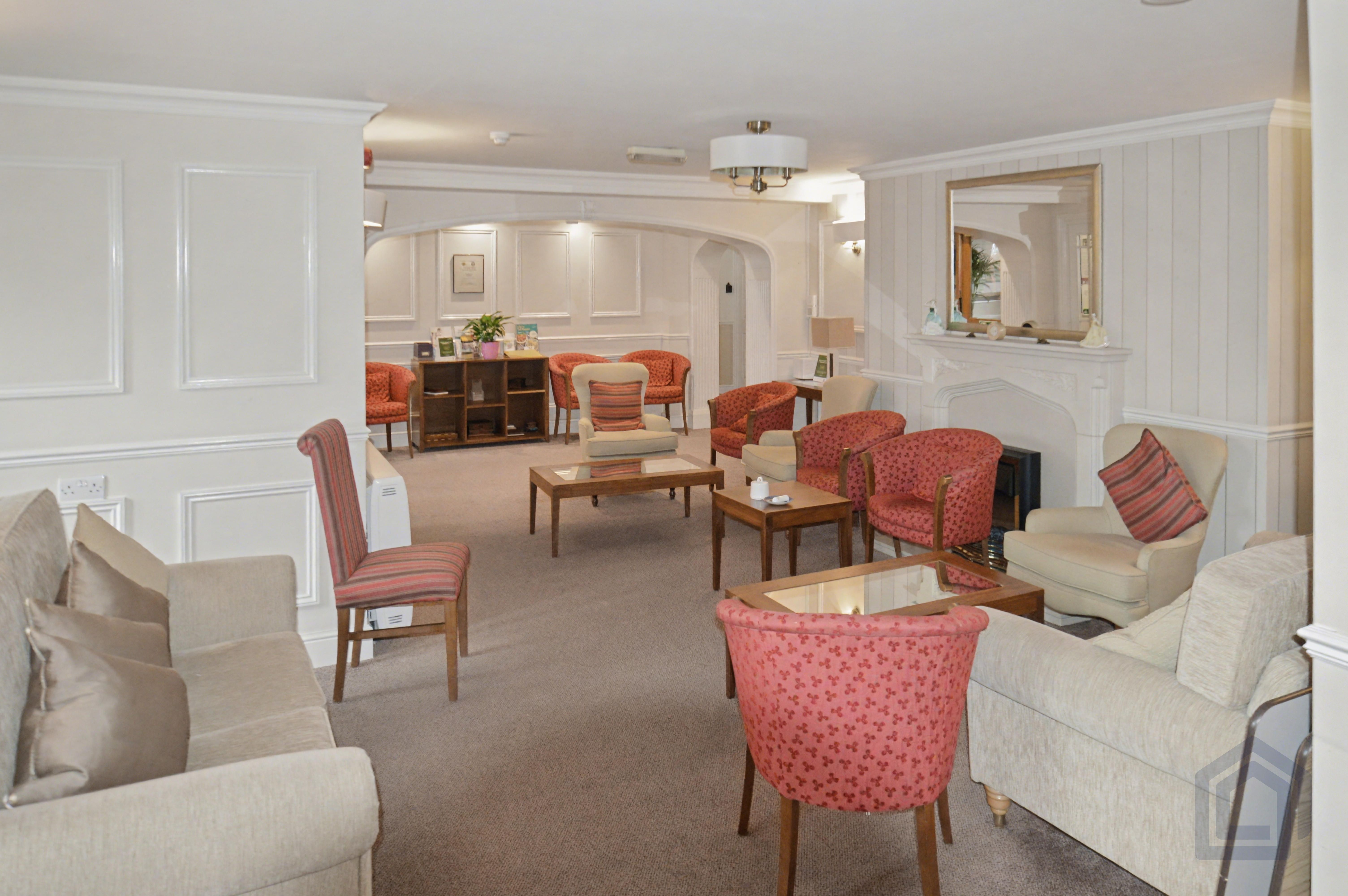 Apartment 24
Gracewell Court
1520 Stratford Road, Birmingham, B28 9ET