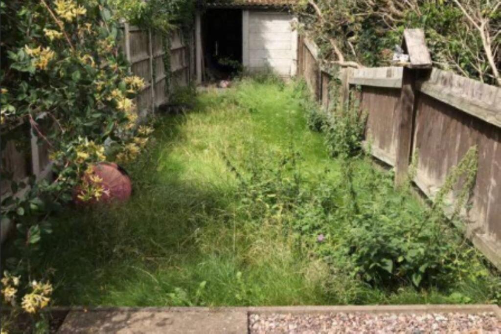 276 Highbridge Road
Birmingham, Sutton Coldfield, B73 5RB