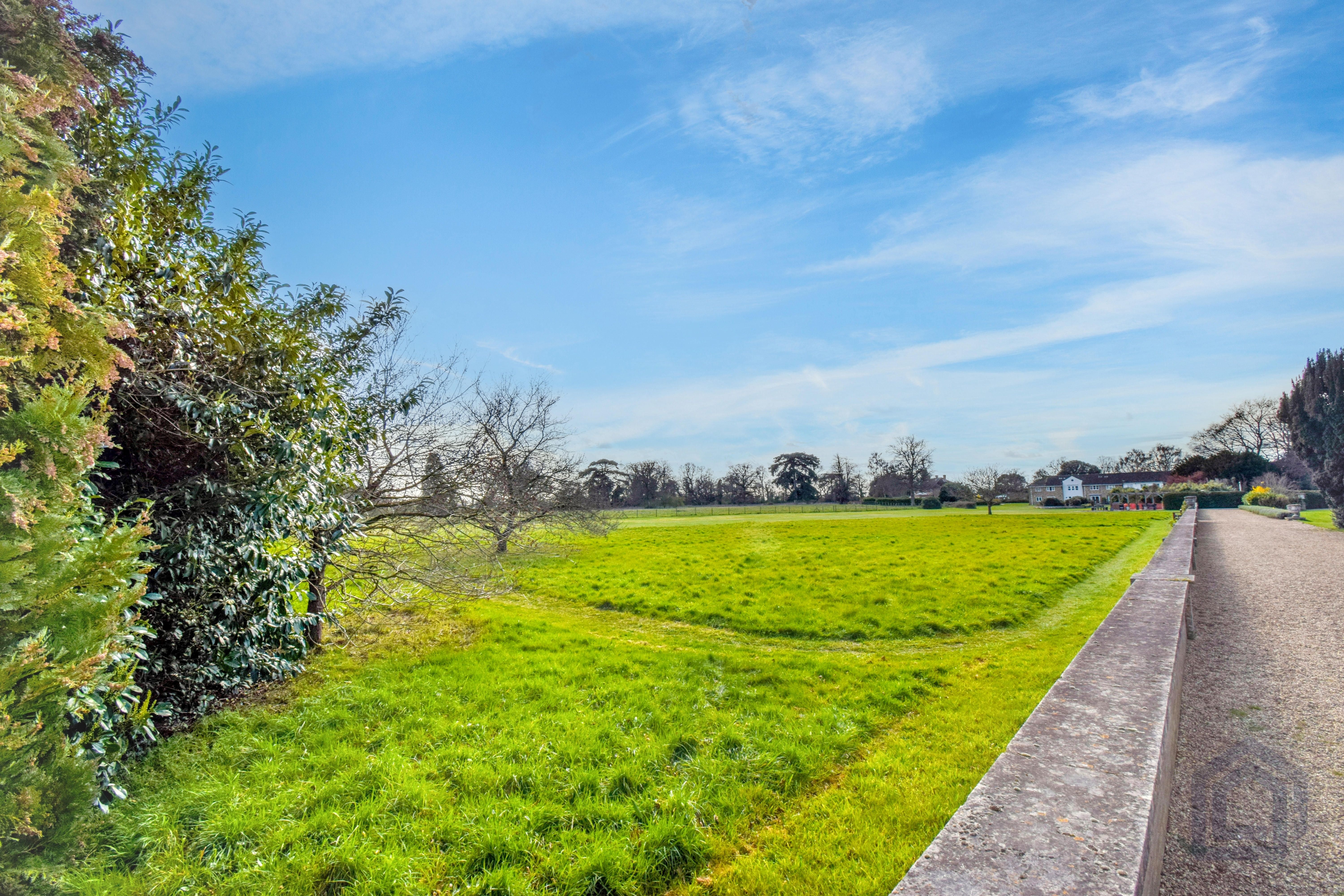 Flat 51, Quintin Gurney House

Keswick Hall, Norwich, NR4 6RP