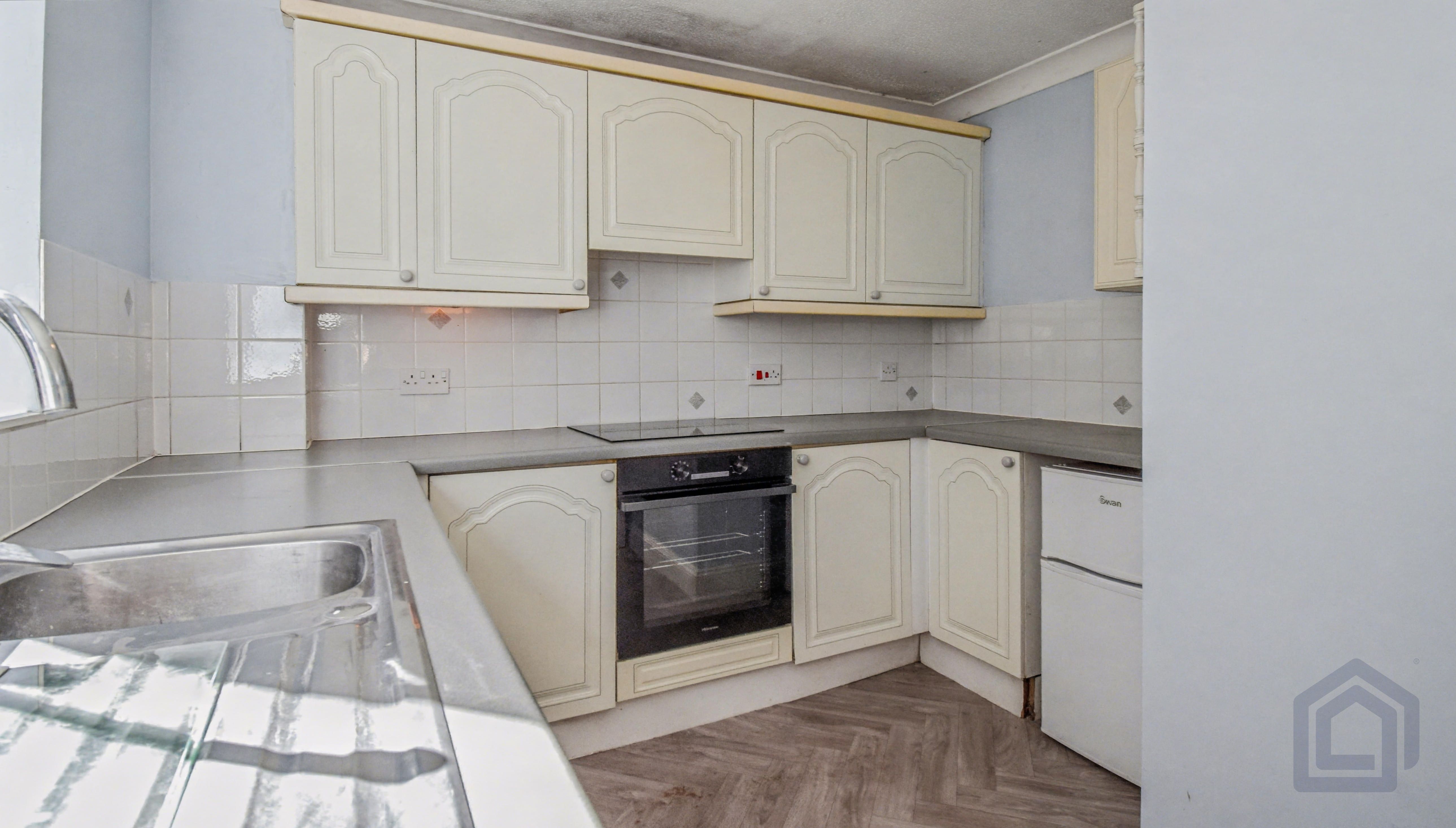 Flat 51, Quintin Gurney House

Keswick Hall, Norwich, NR4 6RP