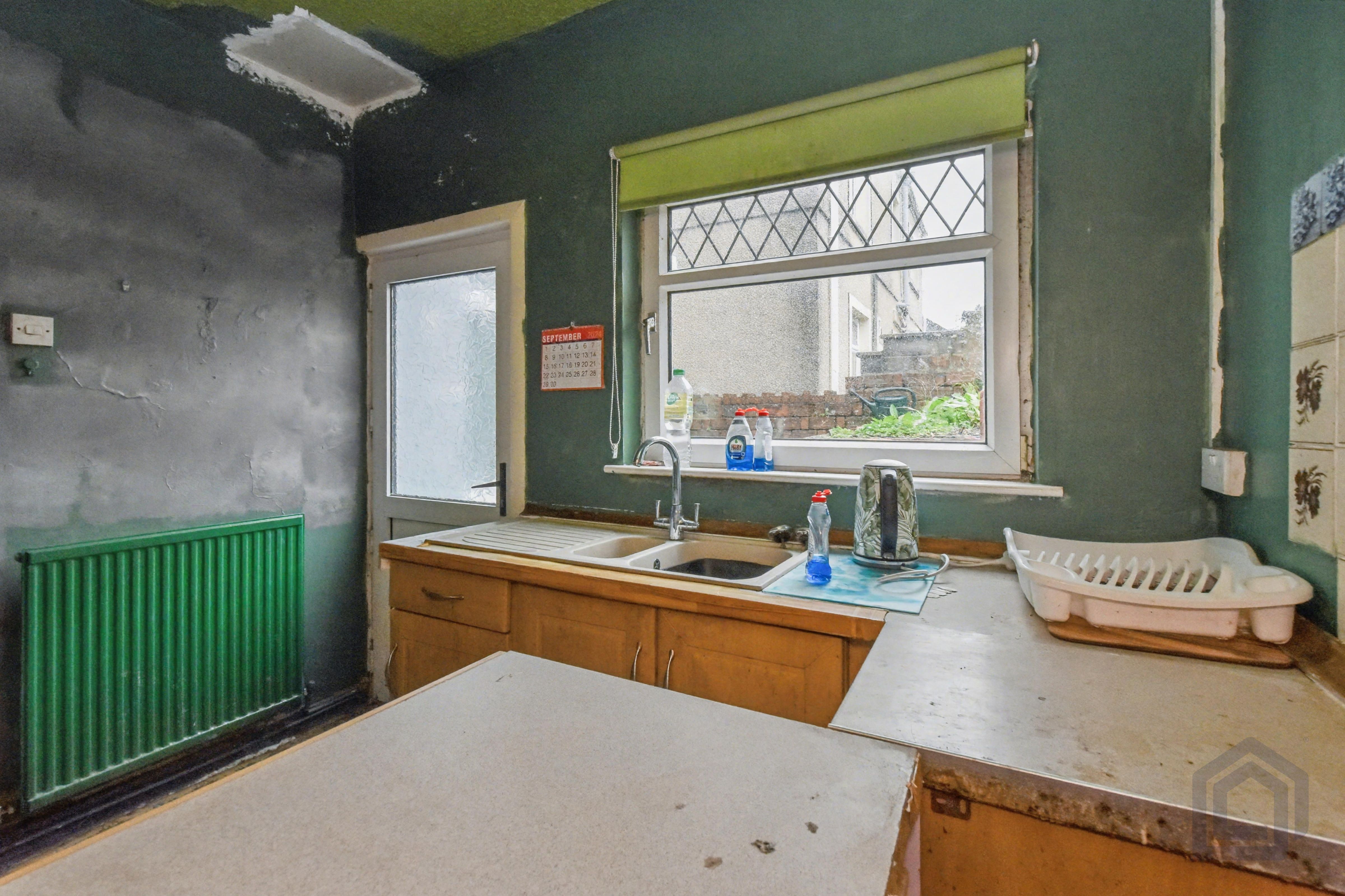 201 Cwmamman Road
Garnant, Ammanford, SA18 1LS