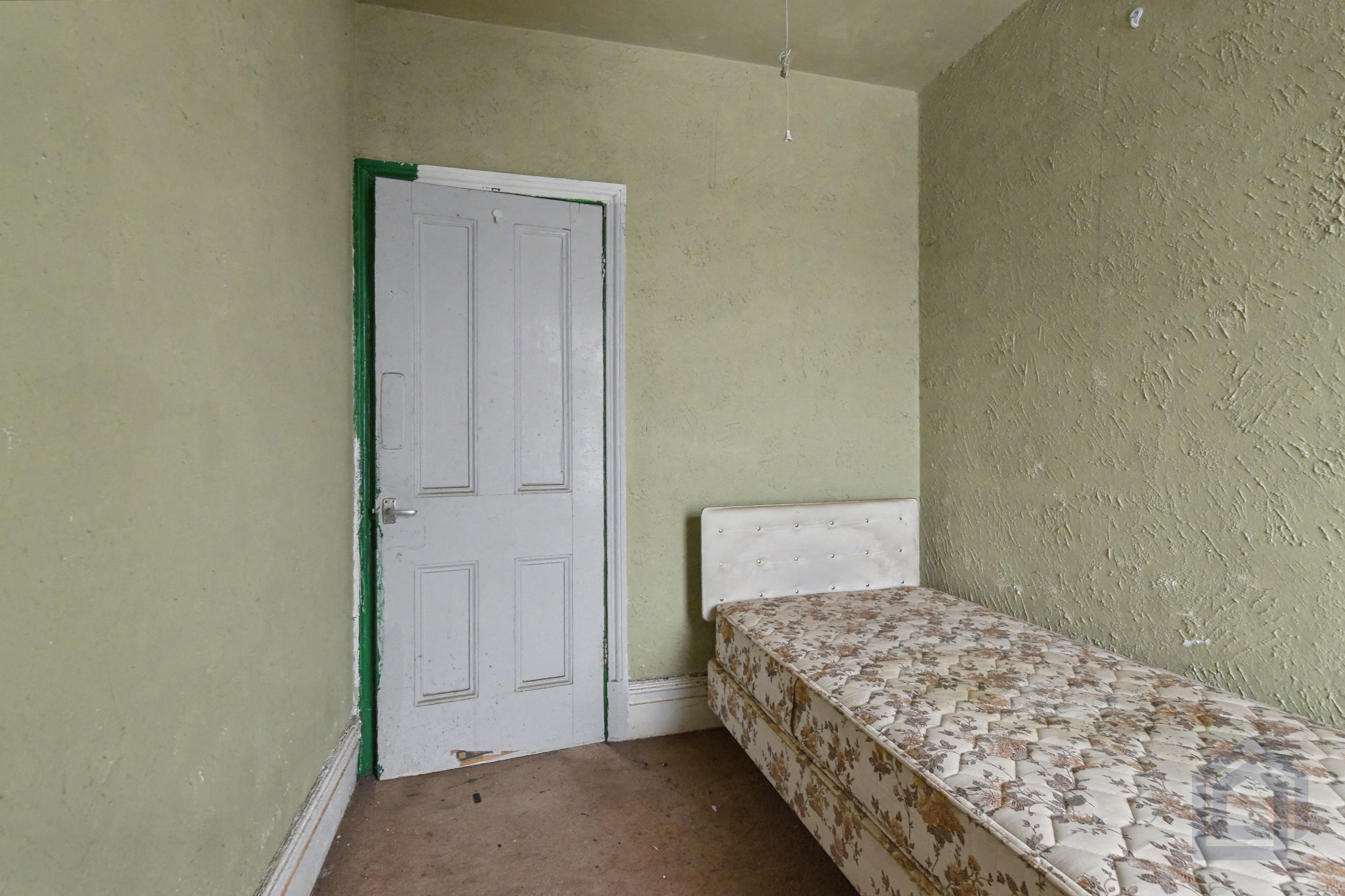 201 Cwmamman Road
Garnant, Ammanford, SA18 1LS