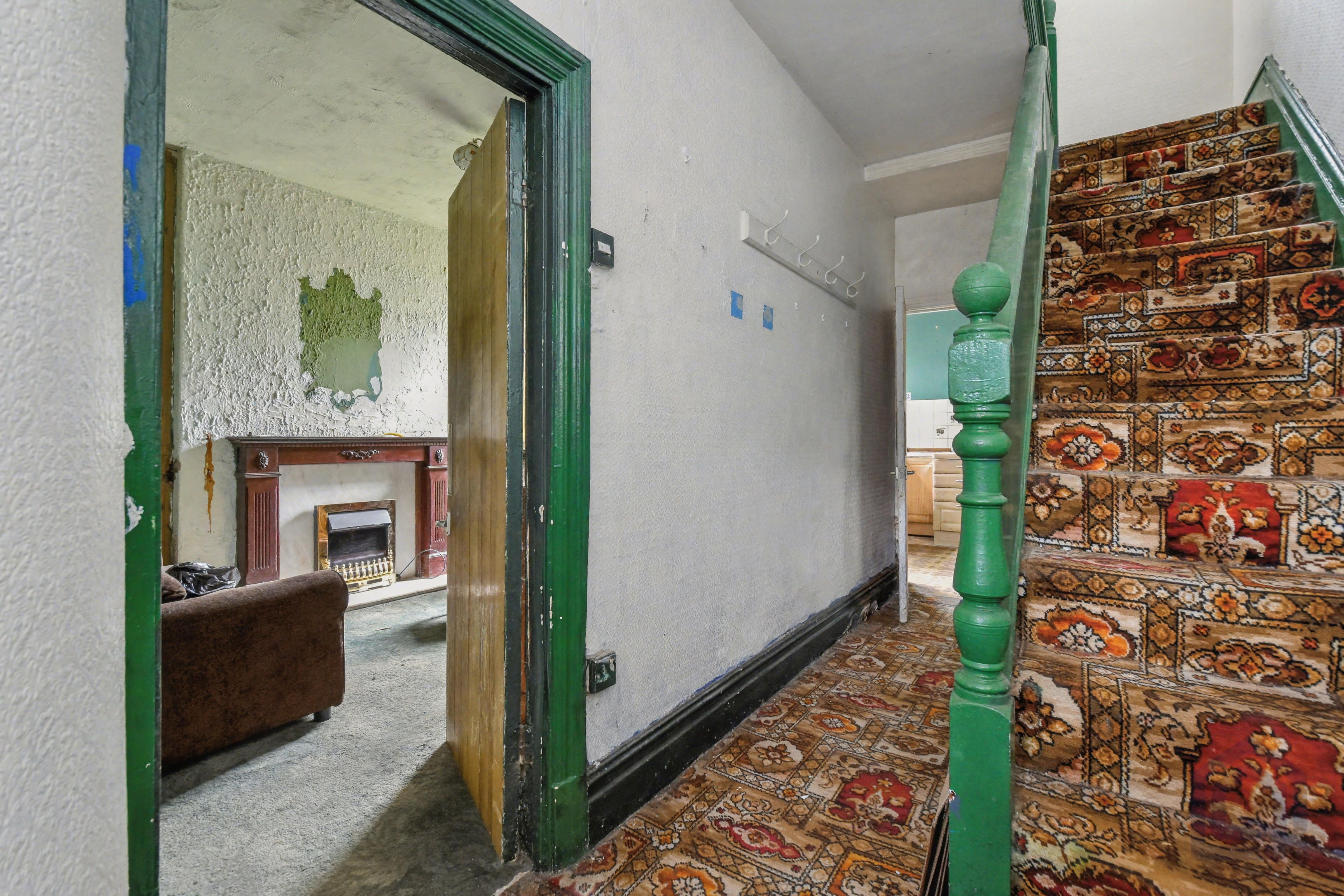 201 Cwmamman Road
Garnant, Ammanford, SA18 1LS